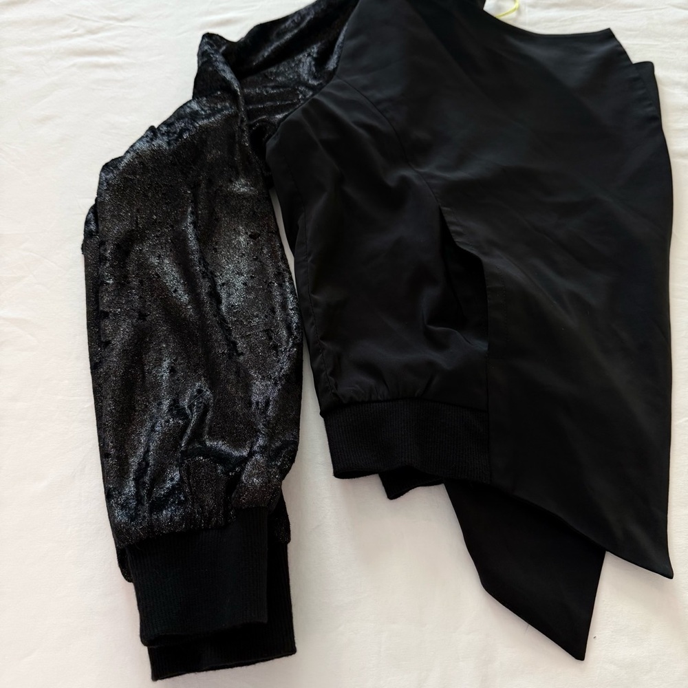 BCBGeneration Black Draped Open-Front Blazer/Text… - image 12